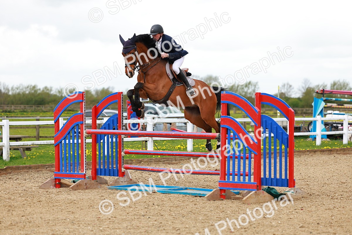 SBM_002368 - Class 10 - Senior Newcomers - 1.10m