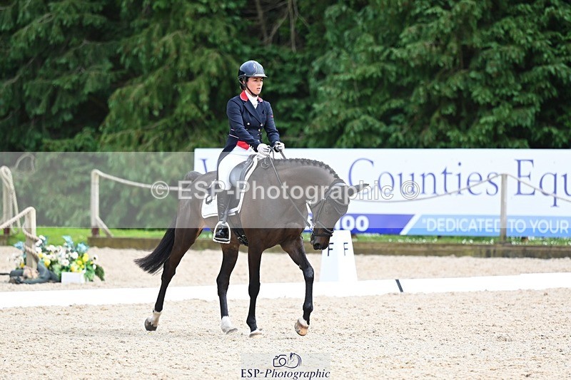 240524-160042-10674 - 540-OPPOSITION_HERALDIK_GIRL-Kirsty_Chabert