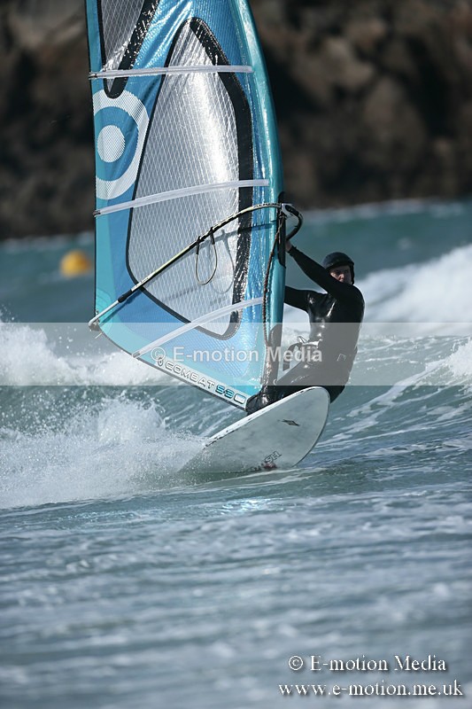 WS 020413-30 - Windsurfing