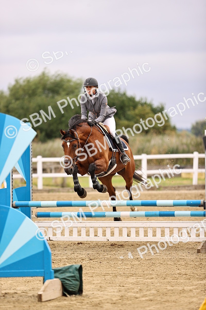 SBM_024292 - Class 8 - Clear Round