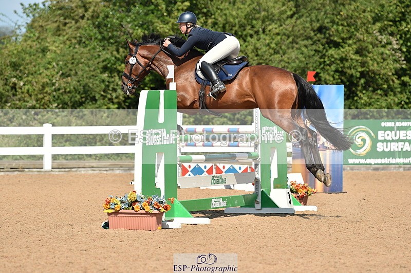 230720A-104158-02198 - Cls 29, 6 Yr Olds 1.20m