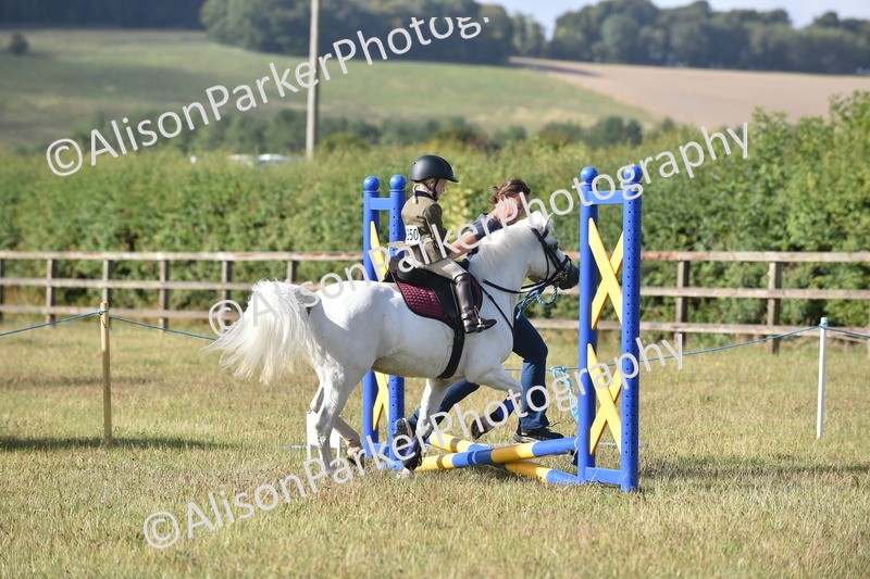 20250831-0310 - Class 6 - Minimus Jumping 30cm