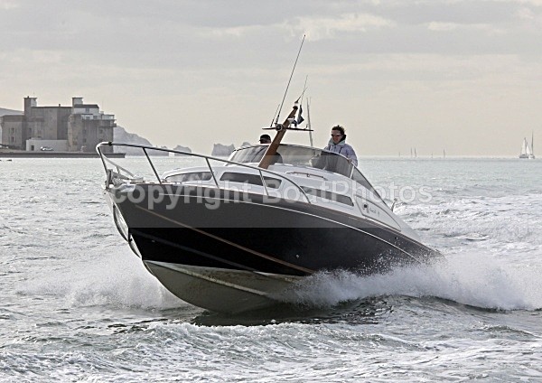 091017 CARSAIR IMG_3180 - Motorboats - Open