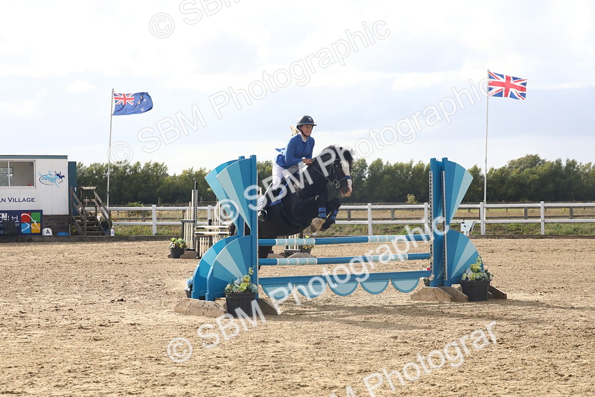 SBM_008006 - Class 12 - 90cm Champs