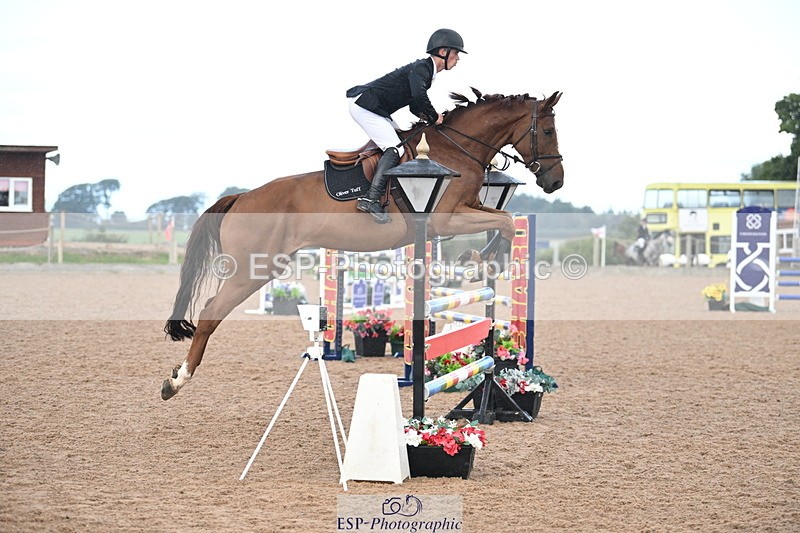 240912A-111317-00515 - Cls 2 Snr Newcomers