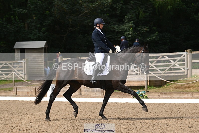 250719A-101117-03275 - 049-Veronica.Roberts-For.J'Adore