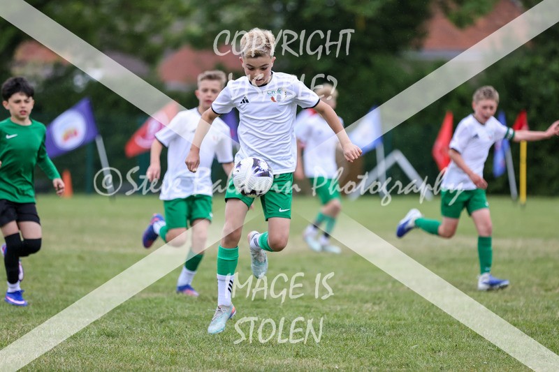 1DX32824 - The Croft V Tregoze