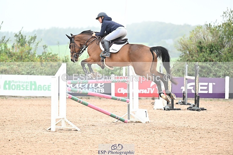 250917-140206-00761 - Cls 5 Foxhunter and 1.20m Open
