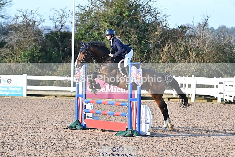 241113A-092607-00011 - Cls 01A&B Brit Nov & 90cm Open