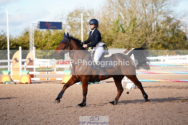 241027A-115832-02644 - SUN Cls 6 Pony Newcomers and 1m Open