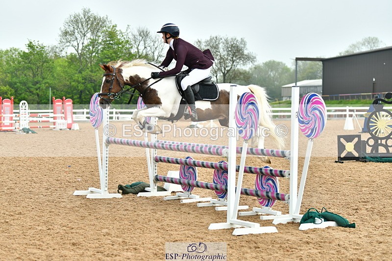 230514A-104454-02317 - Cls 22 Pony Discovery & 90cm Open