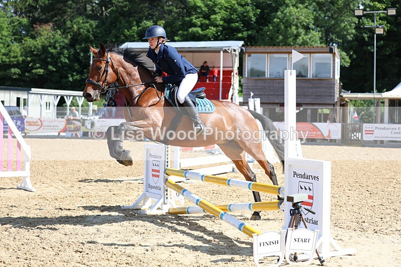 3E7A2485 - Class 2: 70cm Juniors and Seniors