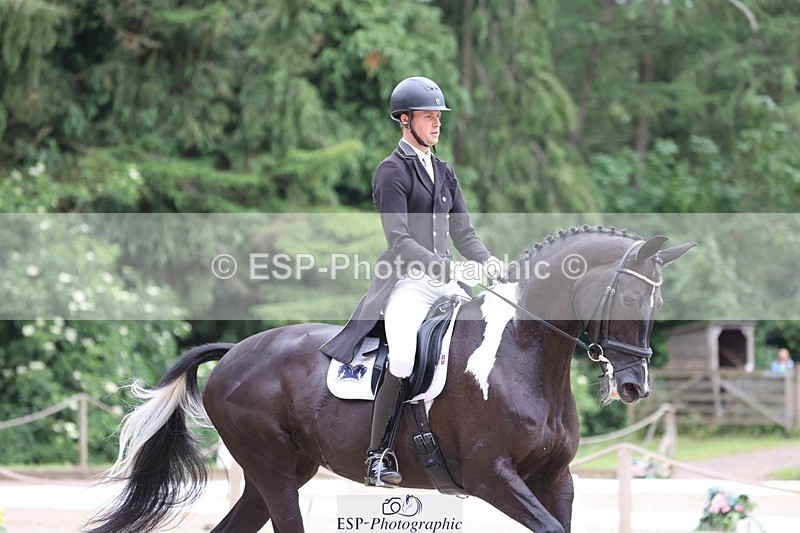 240524-171106-11235 - 377-HONEYBROOK_EXTRA_SPECIAL-Tom_Rowland