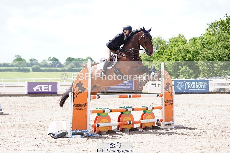 250525-121138-09365 - Cls 33 A&B Snr Disc & 1.00m Open