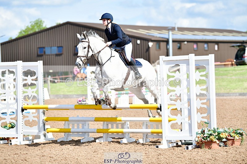 240525A-100441-04903 - Cls 21 British Novice and 90cm Open