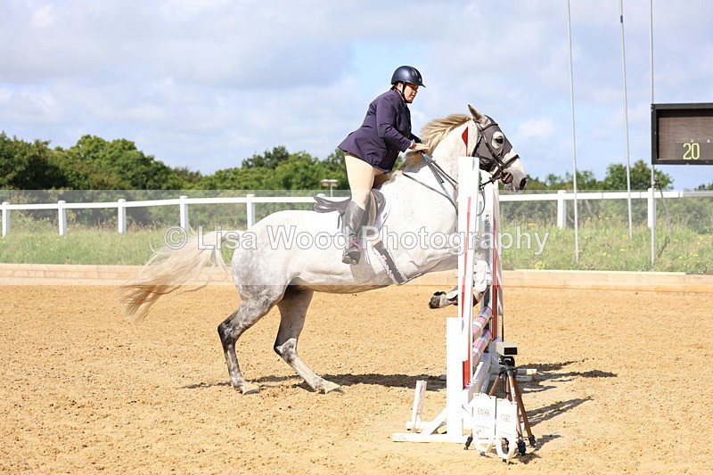 3E7A2609 - Class 2: 70cm Juniors and Seniors