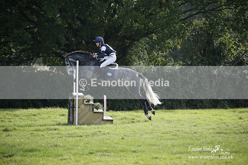  WWHT 171021 3890 - Open (1.00m)  17/10/21