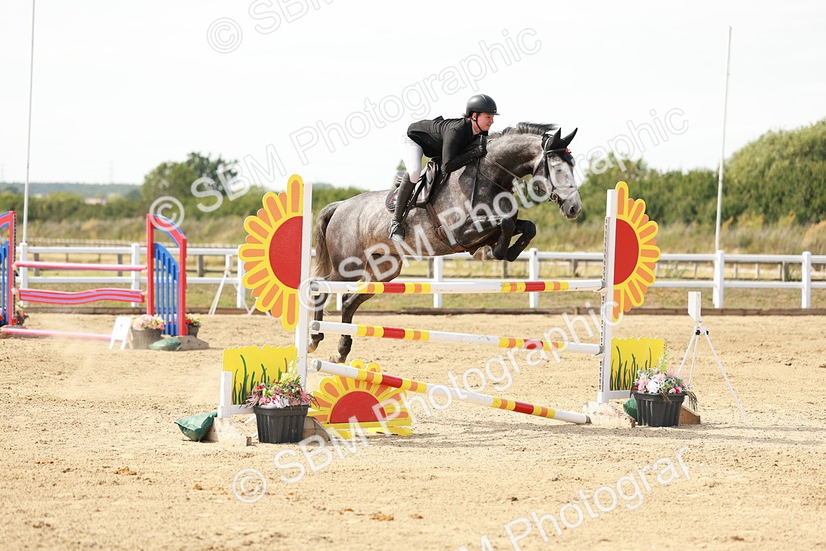 SBM_008108 - Class 4 - Senior Foxhunter - 1.20m Open