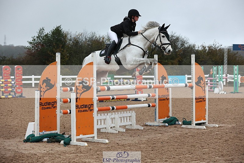 231112A-135230-04698 - Cls 20 Newcomers & 1.10m Open