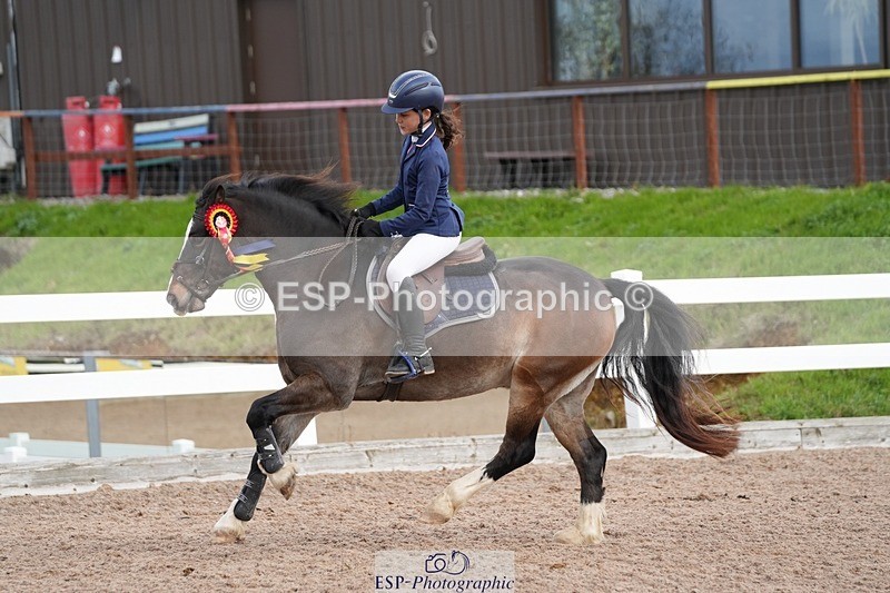 251026-123153-02421 - Cls 4 Pony Winter Novice + 80cm Open