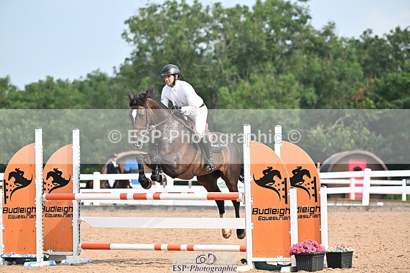 240801A-095643-00223 - Cls 7 Snr Discovery and 1m Open