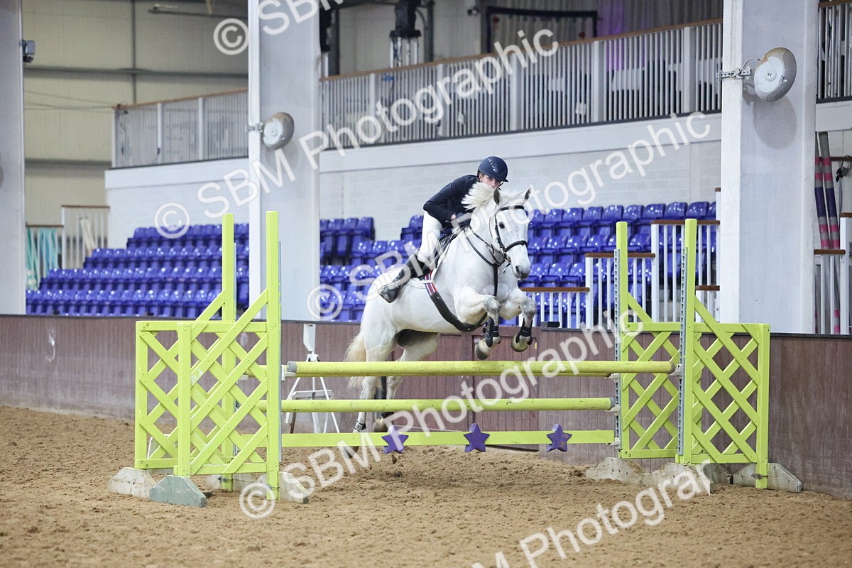 SBM_003216 - Class 11 - Blue Chip Pony Newcomers - 1.00m Open