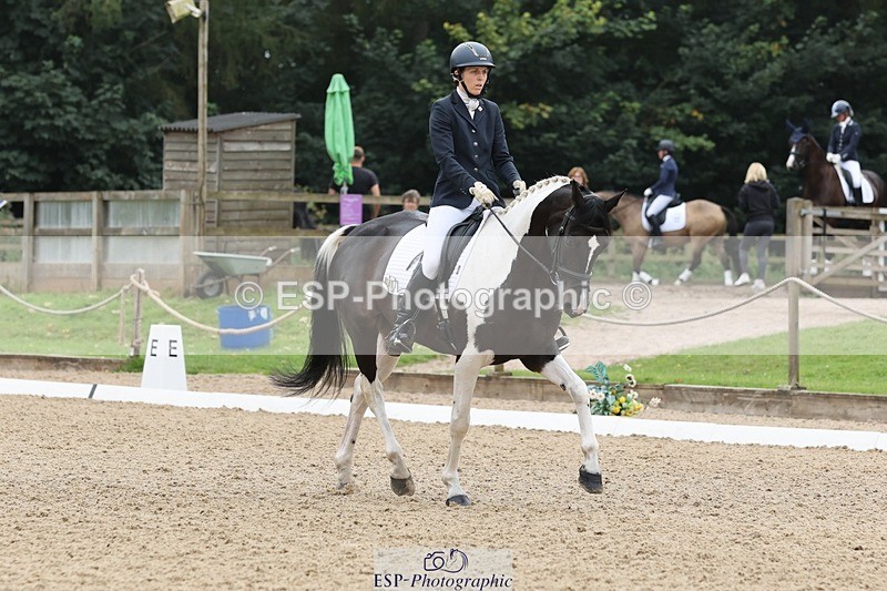 240810-113949-02929 - 189-Emma.Jenkinson-Fleur.C