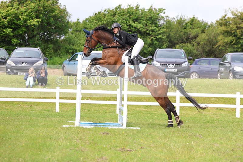 3E7A6803 - Class 11: Senior Newcomers/1.10 open