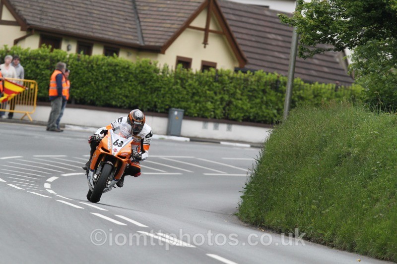 David Hewson Aprilia / Obsession Engineering - Wednesday Practice - Solos