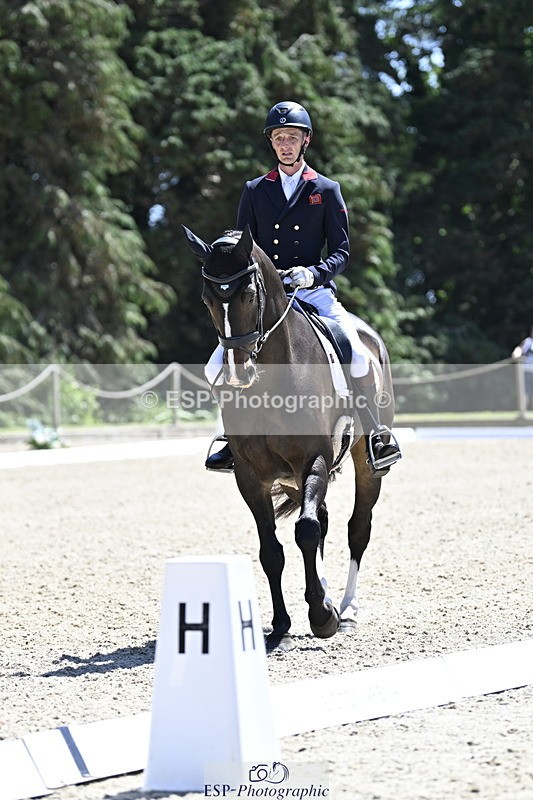 250522A-135618-04206 - D-404-Tom.Jackson-PLOT.TWIST.B