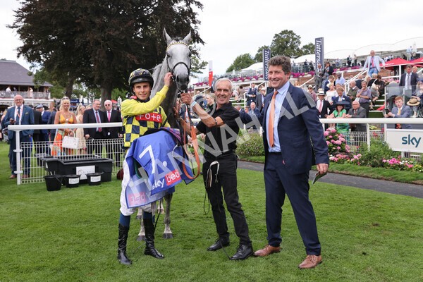 yr17082022r5-74 - Race 5 4.10pm Sky Bet Stayers Stakes