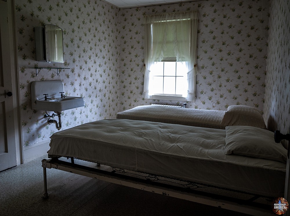  - Nichewaug Inn