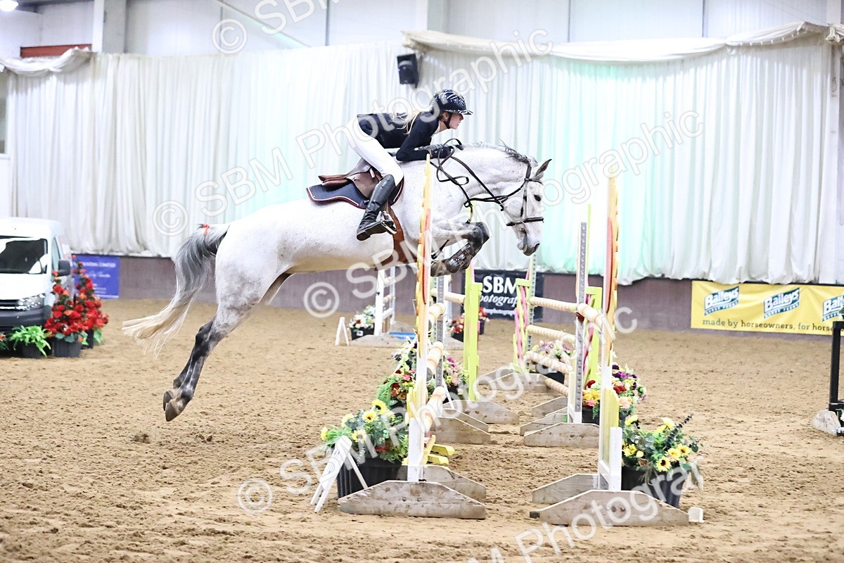 SBM_003529 - Class 16 - Senior Newcomer - 1.10m