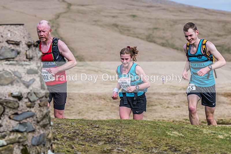 Arant haw-213 - Kendal Winter League Arant Haw Fell Races Sunday 2nd April 2023