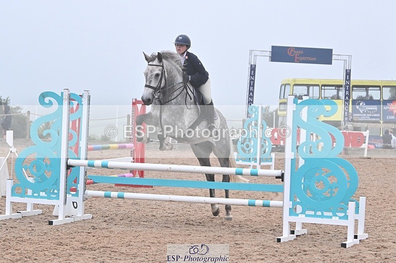 240813-192349-00909 - Classes 7 A&B 90cm