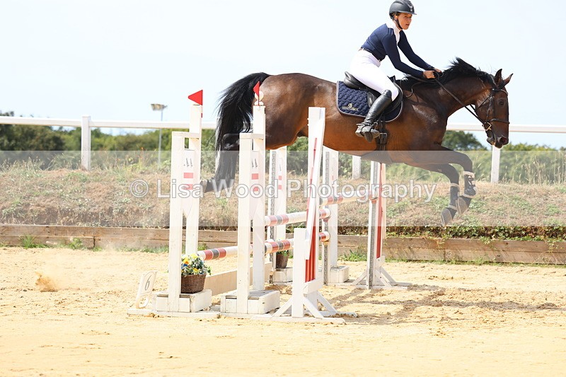 3E7A4086 - Class 7: Senior Newcomers/1.10m open
