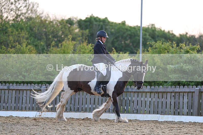 3E7A4399 - Class 6: NOVICE sec B- Novice 3 2024