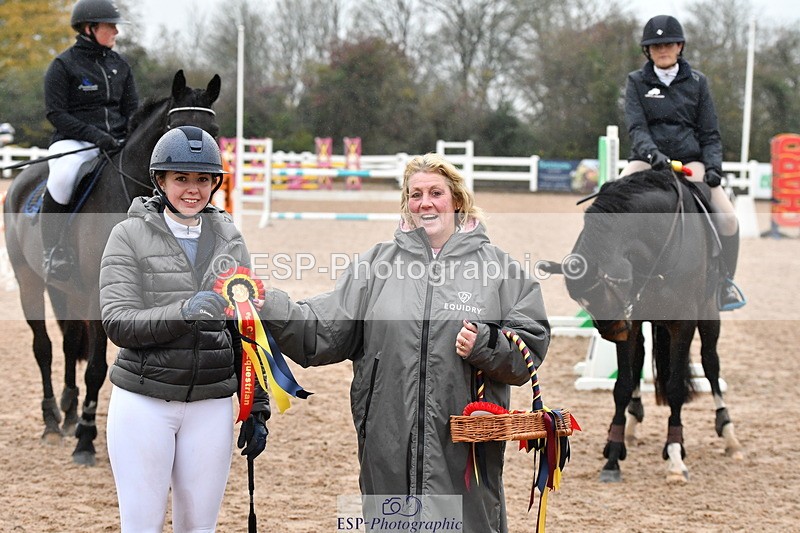 231112A-105303-03465 - Cls 17 Blue Chip Novice Winter Qualifier