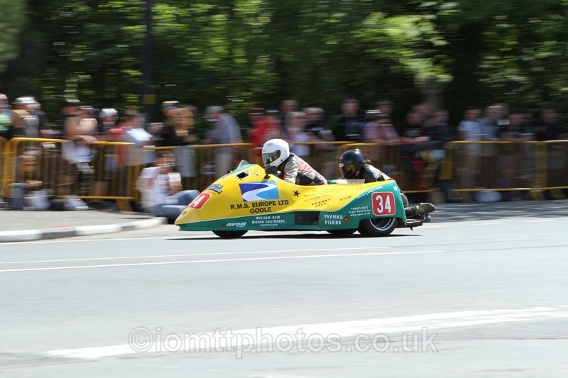 IMG_2809 - Sidecar Race 2 - TT 2013