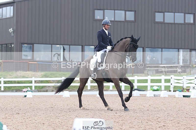 250216-133011-05857 - 127-Jezz.Palmer-Toddington.Debut