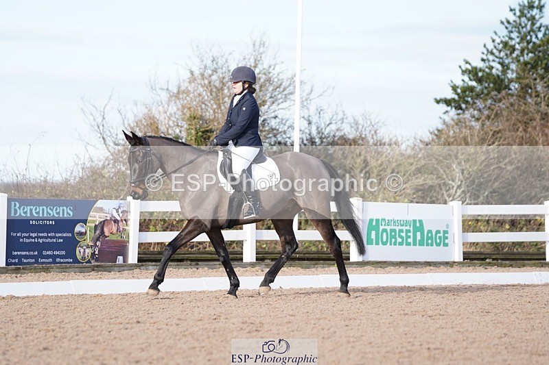 241214-124338-00495 - 140-Samantha.Henderson-Rich.Tricks.Otis