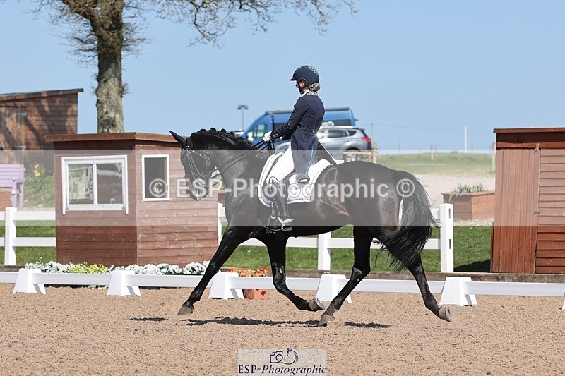 250405-145012-11476 - 069-India.Hamilton-Burnet-Kissingdale