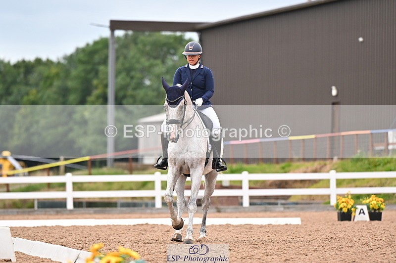 240817A-172717-10721 - 293-Layla.Ambersley-Broadbent-Galwaybay.Buddy