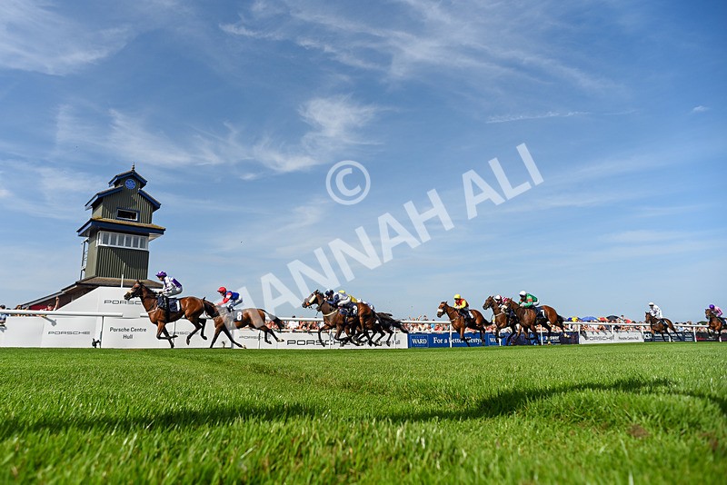 130825-Race 4-Dumfries-2-4 - Race 4