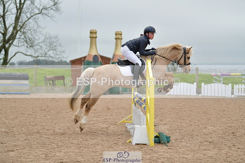 240128A-123054-00936 - Cls 16+17 Club and Schools 80cm