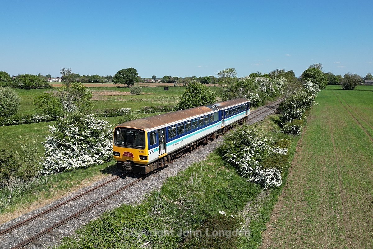 JL - 10.5.25 143623 12:15 Leeming Bar - Scruton, Hamhall Lane East - Latest shots