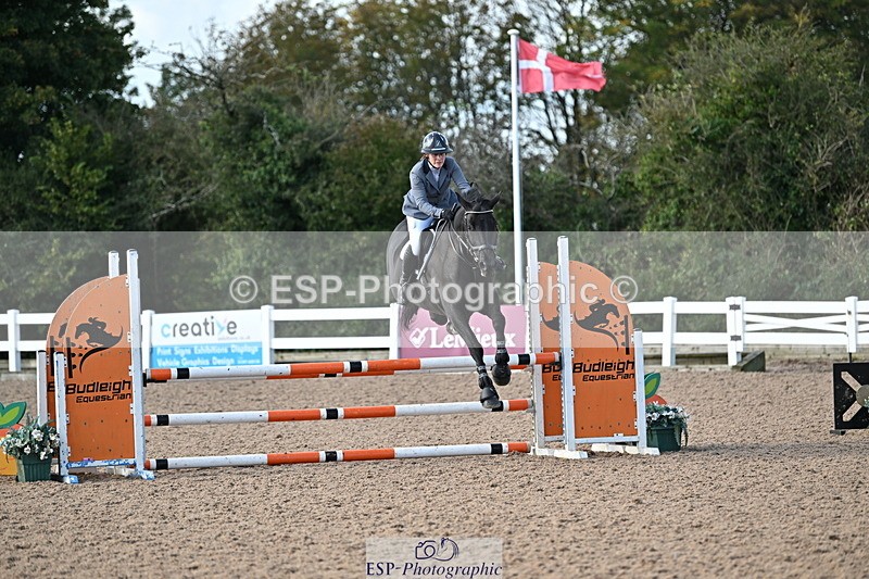 241004A-105706-01455 - Fri 07 Snr Brit Nov & 90cm Open