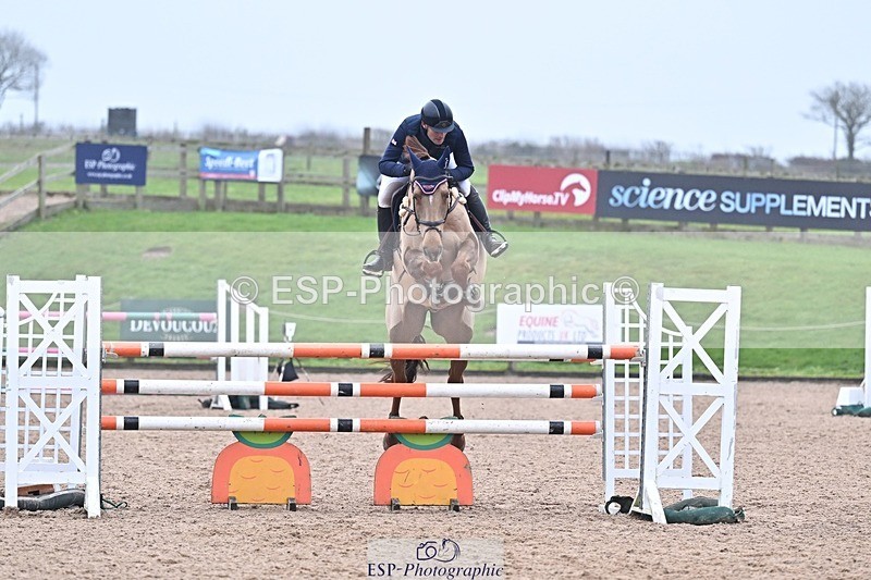 260114-134636-00475 - Cls 5 Foxhunter and 1.20m