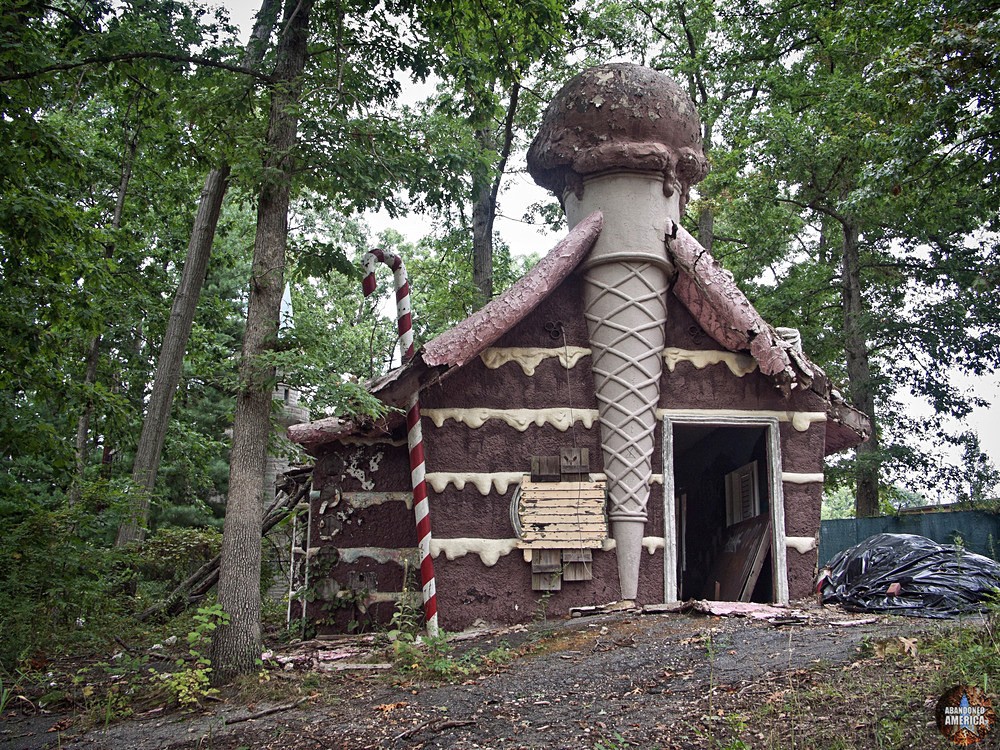 Enchaned Forest (Ellicott City, MD) | Gingerbread House - The Enchanted Forest