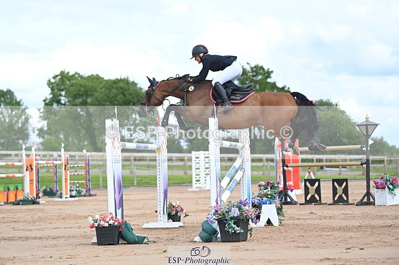 230721A-153845-07355 - Cls 10, 2 Star Big 1.45m Start to break